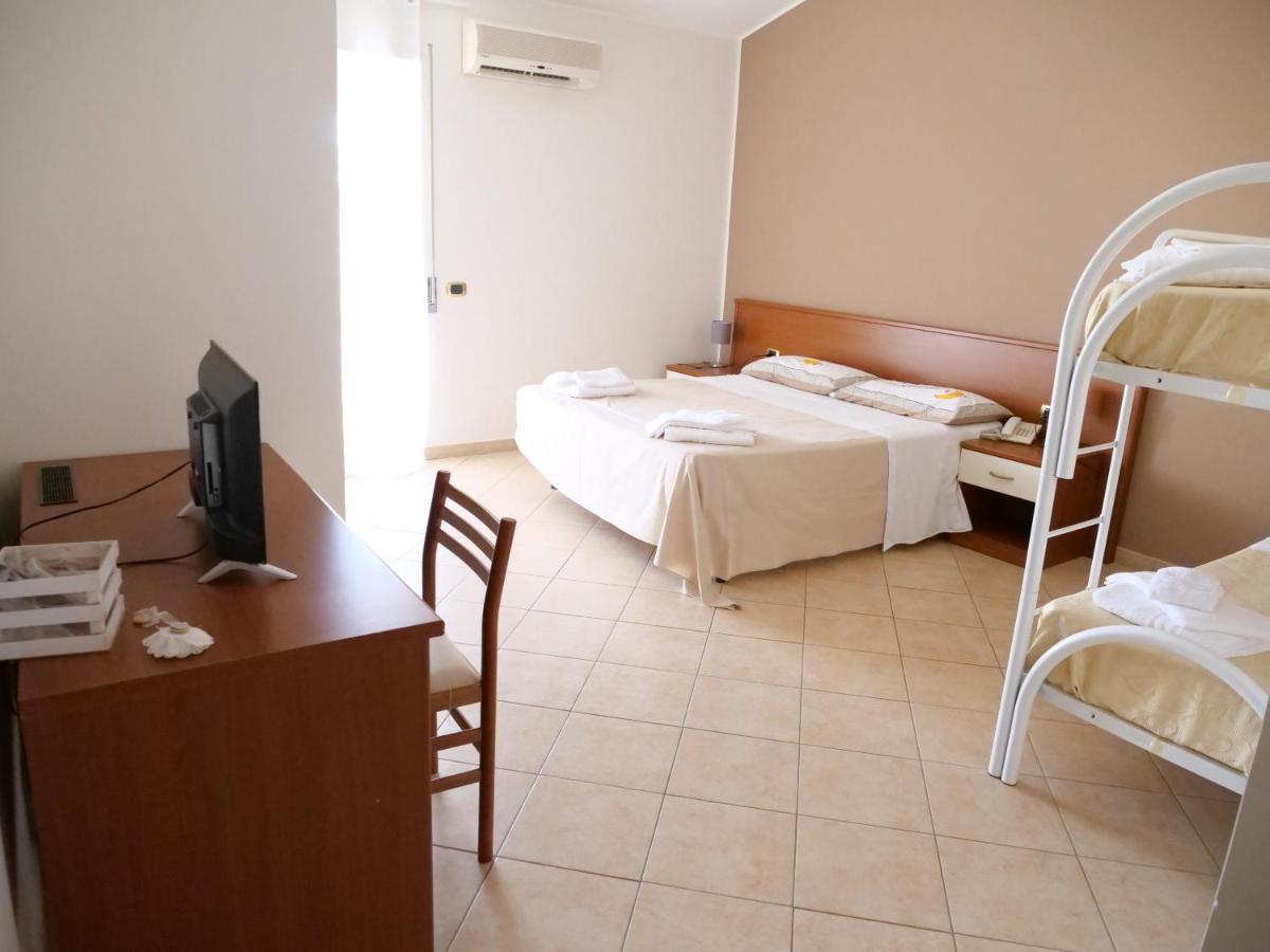 Grand Calabria Hostel Pietrapaola