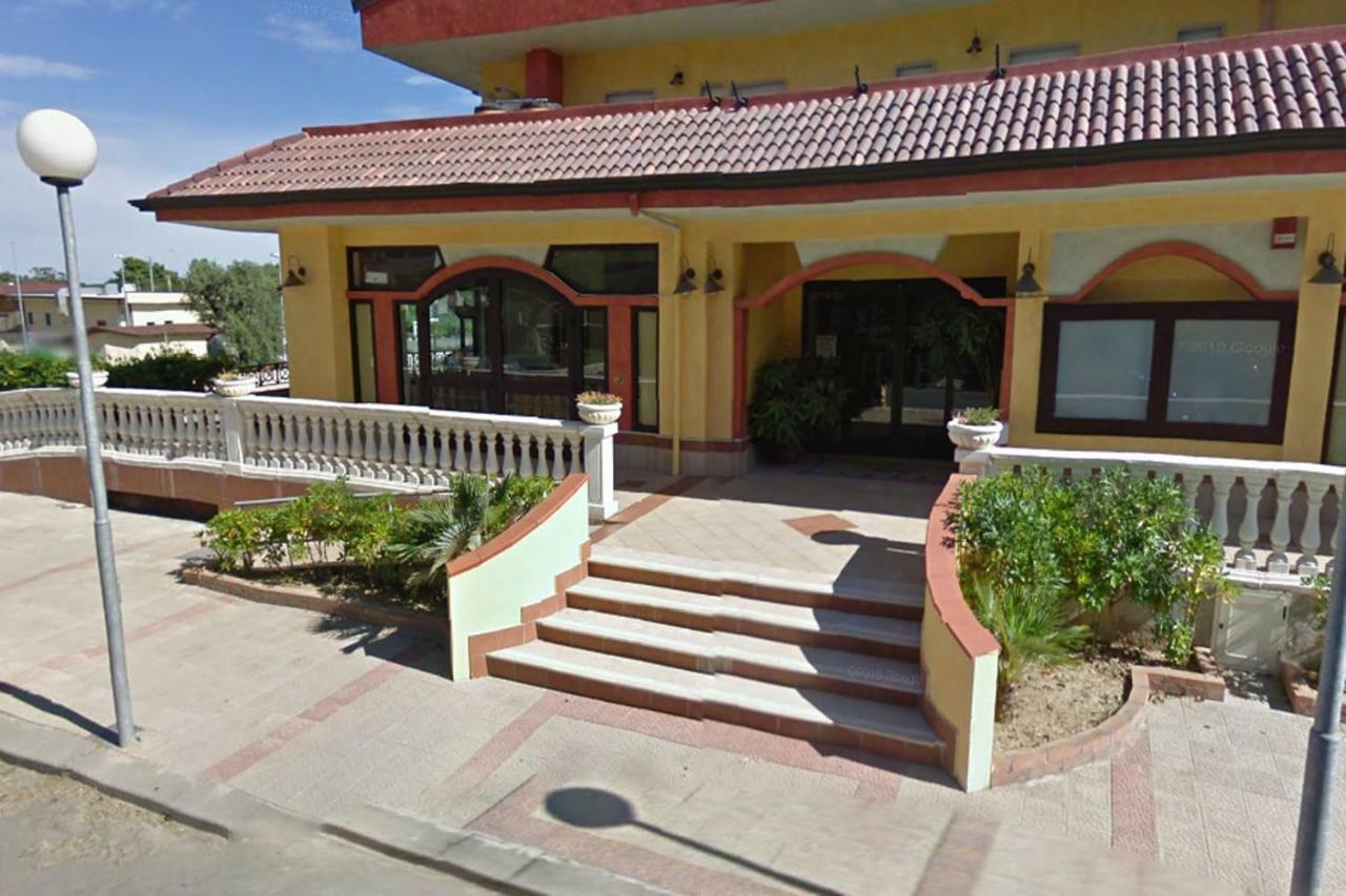 Hostel Grand Calabria *
