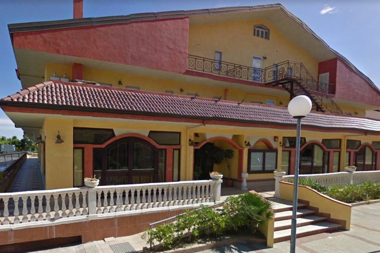 Hostel Grand Calabria *